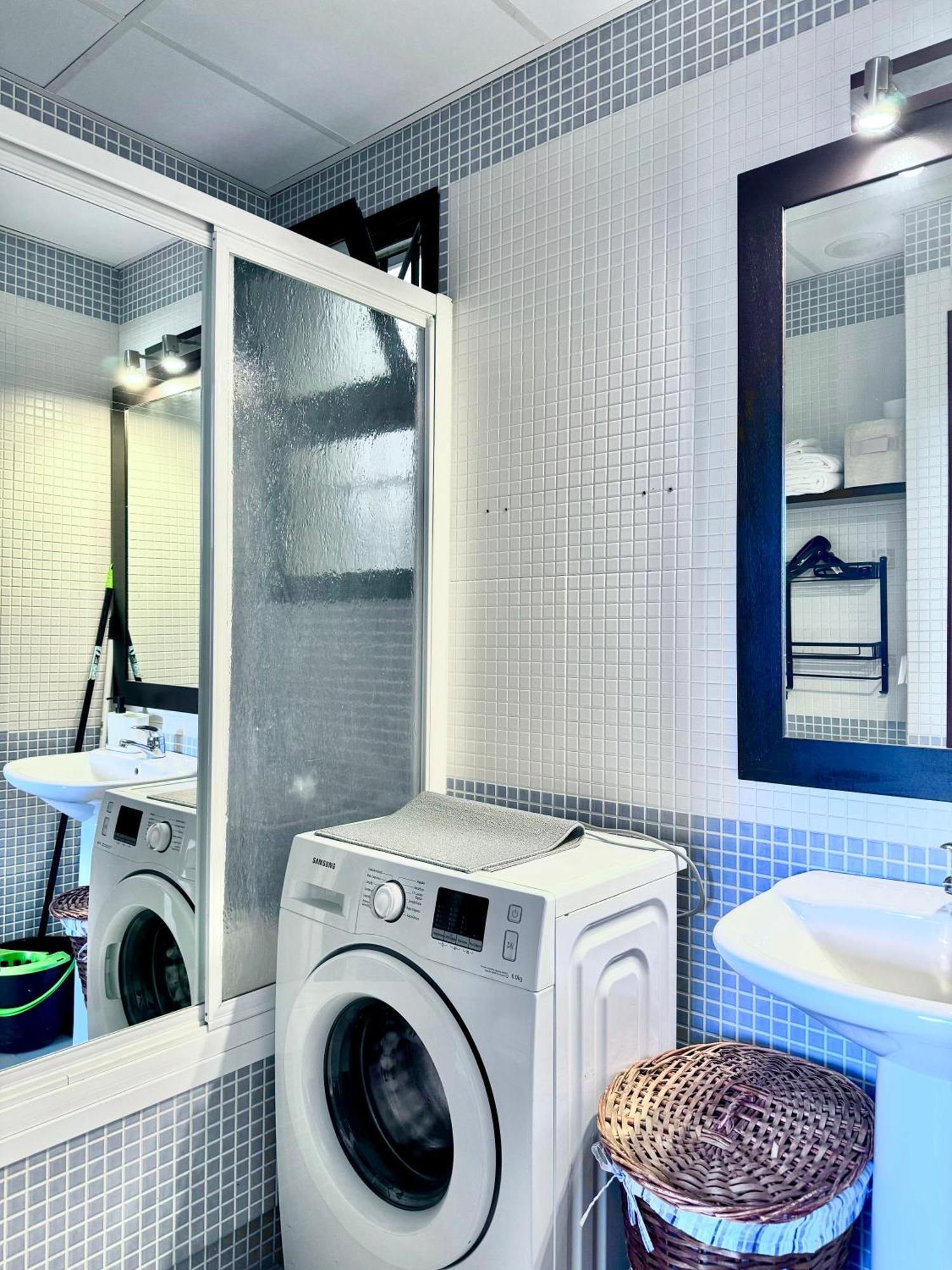 Apartamento Con Balcon Castilla Triana Sevilla Exterior foto